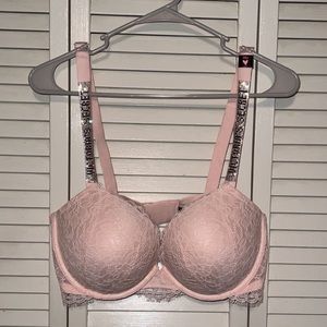 Victoria’s Secret shine strap bra